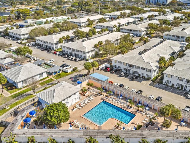 2151 NE 68th Street 226, Fort Lauderdale, FL 33308