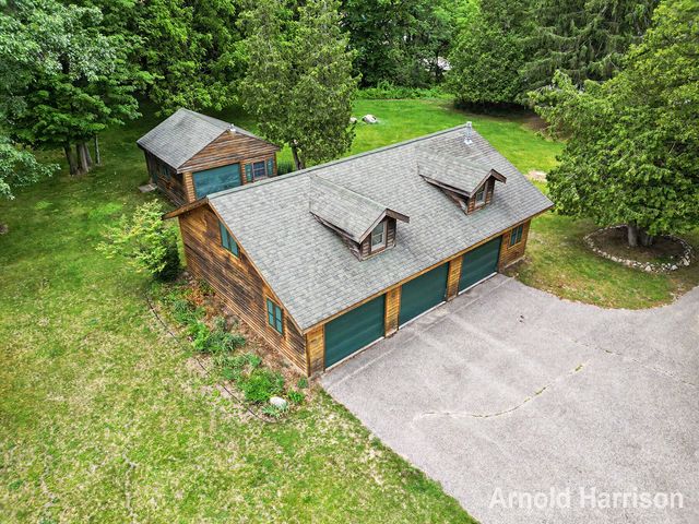 11265 W Sidney Road, Montcalm Twp, MI 49326