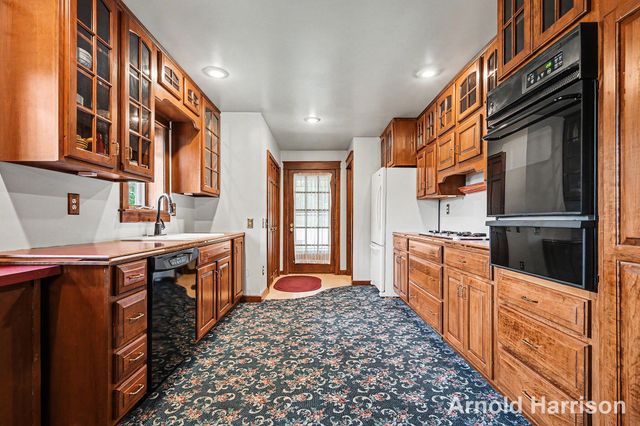 11265 W Sidney Road, Montcalm Twp, MI 49326