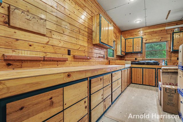 11265 W Sidney Road, Montcalm Twp, MI 49326