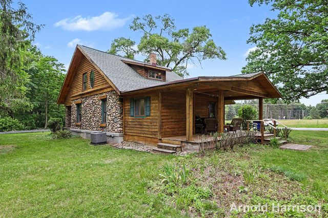 11265 W Sidney Road, Montcalm Twp, MI 49326