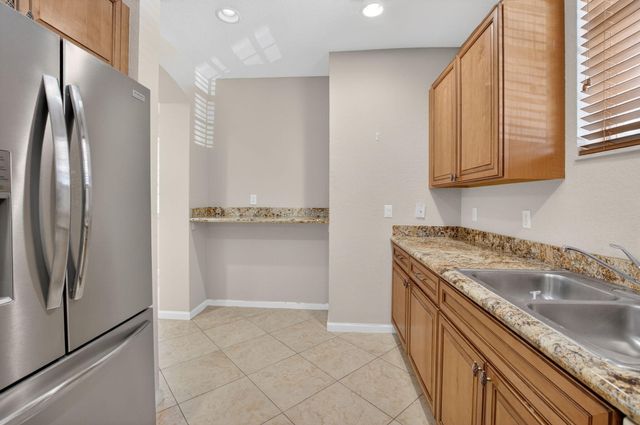1418 W Wickham Circle B, Delray Beach, FL 33445