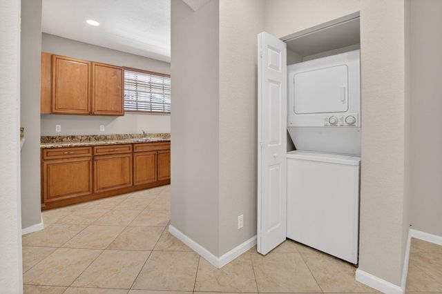 1418 W Wickham Circle B, Delray Beach, FL 33445