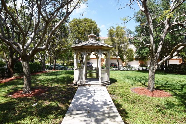 1418 W Wickham Circle B, Delray Beach, FL 33445