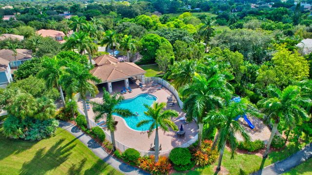 1418 W Wickham Circle B, Delray Beach, FL 33445