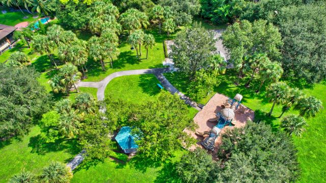 1418 W Wickham Circle B, Delray Beach, FL 33445