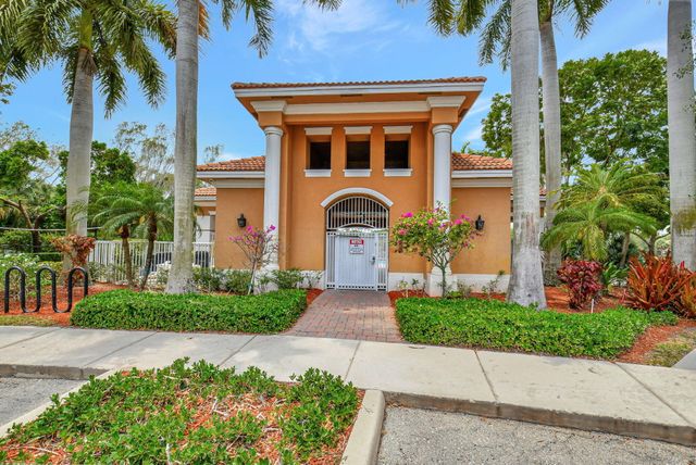 1418 W Wickham Circle B, Delray Beach, FL 33445