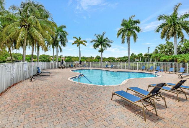 1418 W Wickham Circle B, Delray Beach, FL 33445