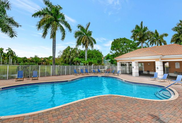 1418 W Wickham Circle B, Delray Beach, FL 33445