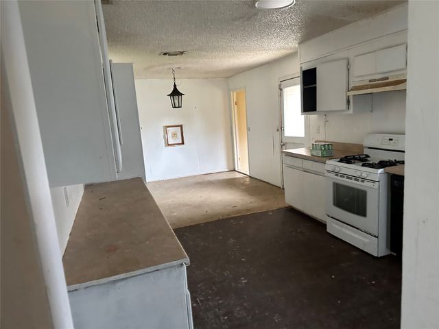 500 N Main Street, Joshua, TX 76058