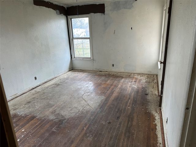 500 N Main Street, Joshua, TX 76058