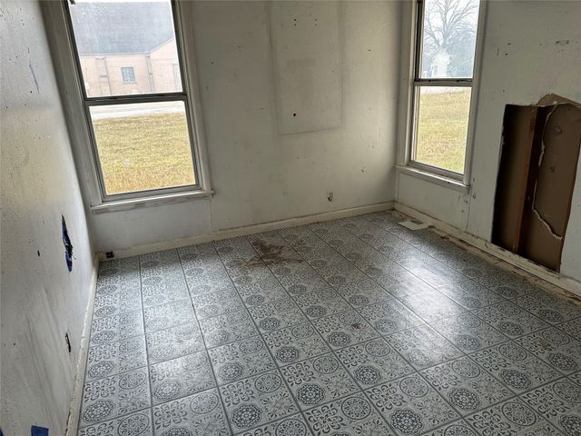 500 N Main Street, Joshua, TX 76058