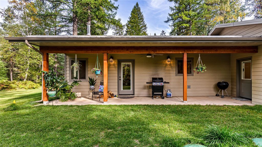 582 Ferndale Drive, Bigfork, MT 59911 photo 5