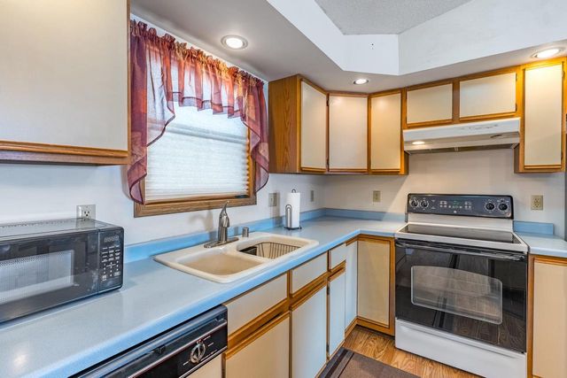 119300 HAWK COURT, Stratford, WI 54484