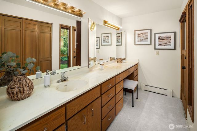 13525 NE 50th Street, Bellevue, WA 98005