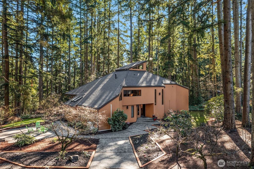 13525 NE 50th Street, Bellevue, WA 98005