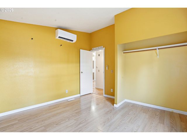 21400 Se STARK St 2, Gresham, OR 97030