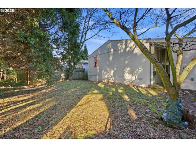 21400 Se STARK St 2, Gresham, OR 97030