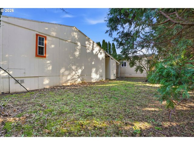 21400 Se STARK St 2, Gresham, OR 97030