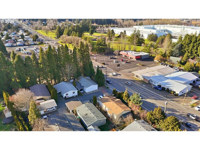 21400 Se STARK St 2, Gresham, OR 97030