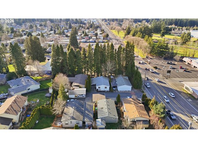 21400 Se STARK St 2, Gresham, OR 97030