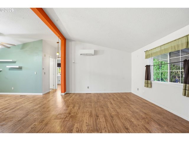 21400 Se STARK St 2, Gresham, OR 97030