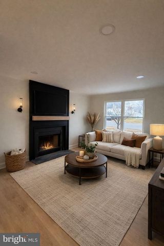 916 GILDER DR, New Castle, DE 19720