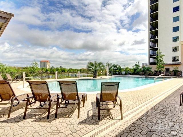 612 Lost Key Dr 202B, Pensacola, FL 32507