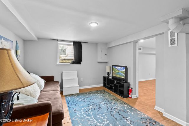 1110 Lehigh Ave, Louisville, KY 40215