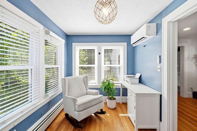 20 Ashbrook Street, Springfield, MA 01118