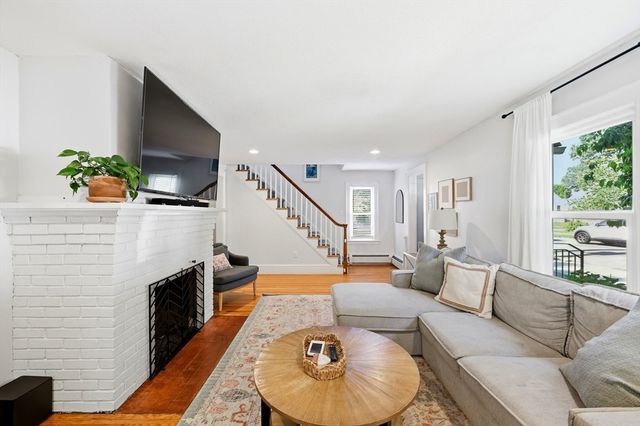 20 Ashbrook Street, Springfield, MA 01118