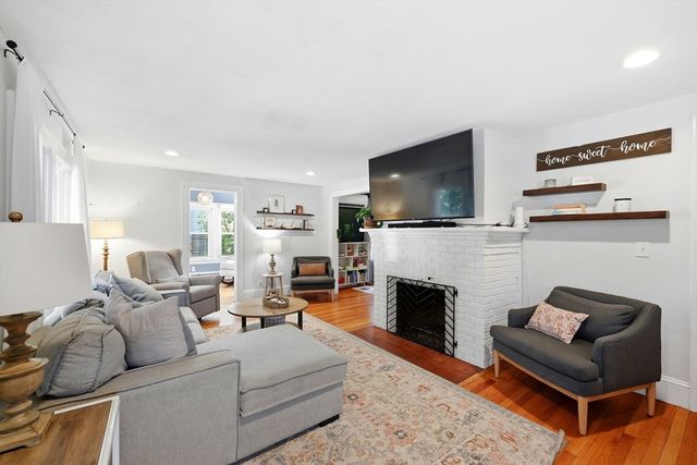 20 Ashbrook Street, Springfield, MA 01118