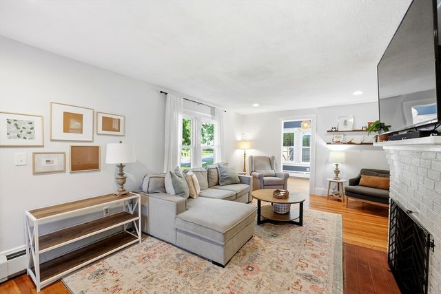 20 Ashbrook Street, Springfield, MA 01118