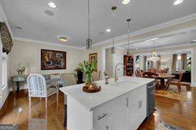 440 Canton Walk, Roswell, GA 30075