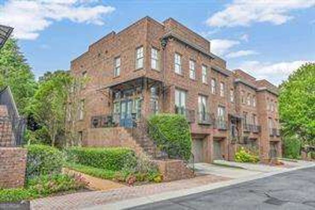 440 Canton Walk, Roswell, GA 30075