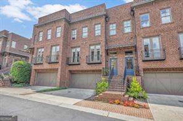 440 Canton Walk, Roswell, GA 30075