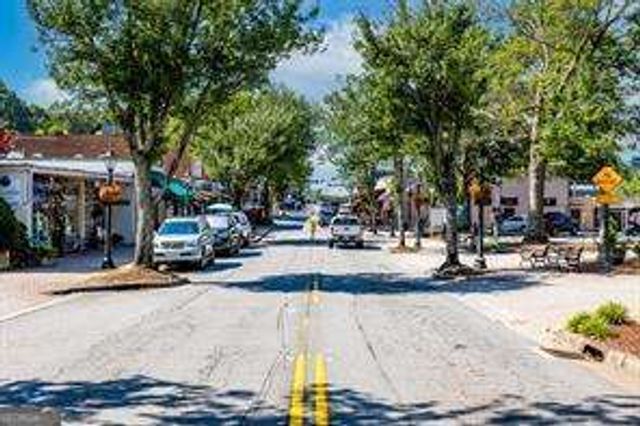 440 Canton Walk, Roswell, GA 30075