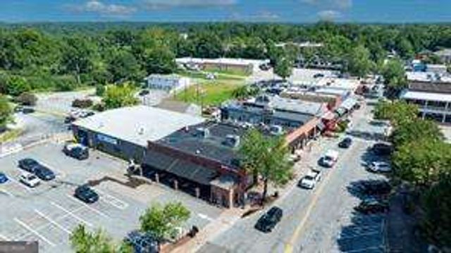 440 Canton Walk, Roswell, GA 30075