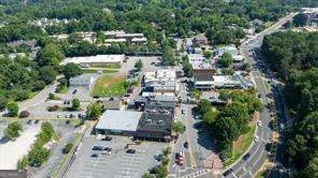 440 Canton Walk, Roswell, GA 30075
