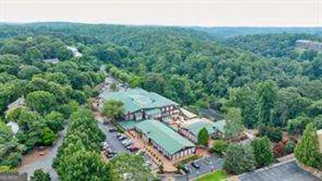 440 Canton Walk, Roswell, GA 30075