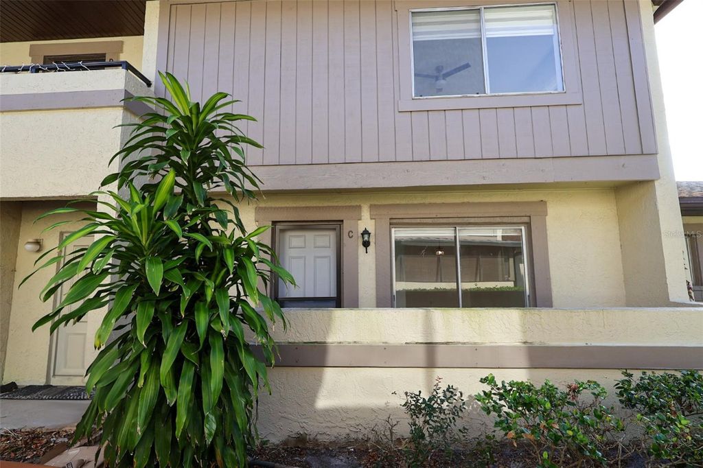 Image 2 of property listing at 2913 LICHEN LANE C, Clearwater, FL 33760