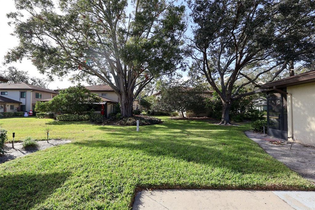 Image 19 of property listing at 2913 LICHEN LANE C, Clearwater, FL 33760