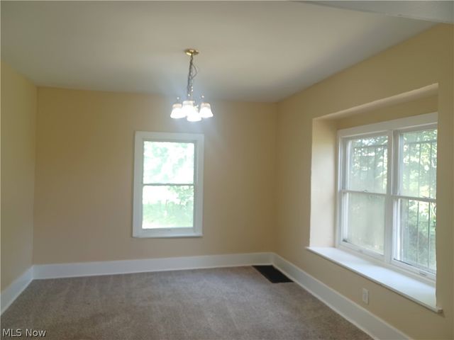 660 4th Street SW, Warren, OH 44483