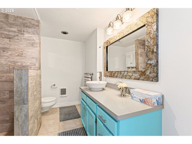 2715 Ne 54TH St, Vancouver, WA 98663