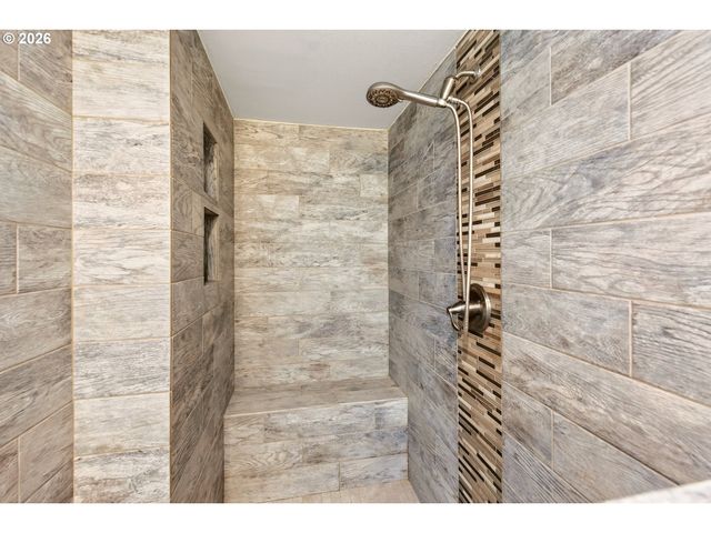 2715 Ne 54TH St, Vancouver, WA 98663
