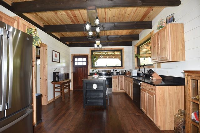 283 Markum Ln, Spencer, TN 38585