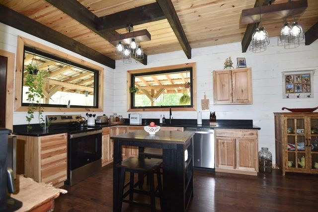 283 Markum Ln, Spencer, TN 38585