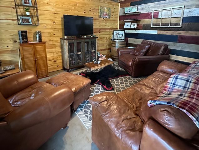 283 Markum Ln, Spencer, TN 38585