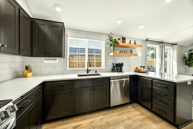 934 Pittview Avenue, Central Point, OR 97502