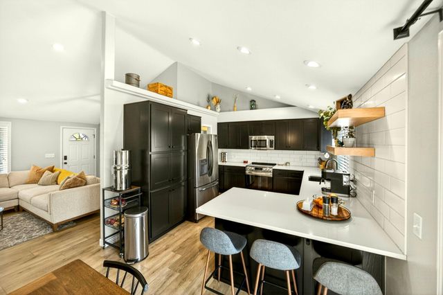 934 Pittview Avenue, Central Point, OR 97502